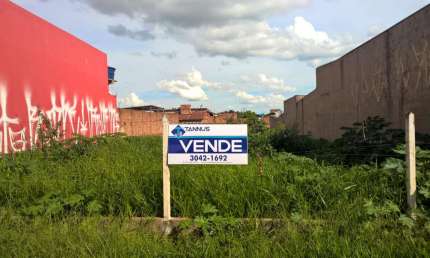 Terreno à venda na Avenida Guaicurus, S/N, Jardim Nashiville, Campo Grande