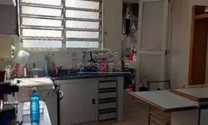 Prédio -Bairro Cerâmica - com 02 apartamentos e 1 salão