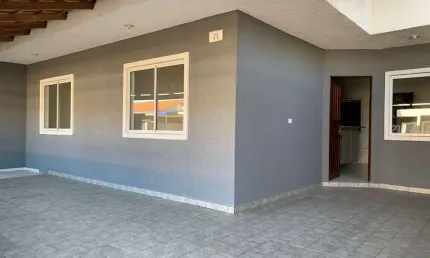 Casa para Venda em São José dos Pinhais, Campo Largo da Roseira, 3 dormitórios, 1 banheiro, 2 vagas