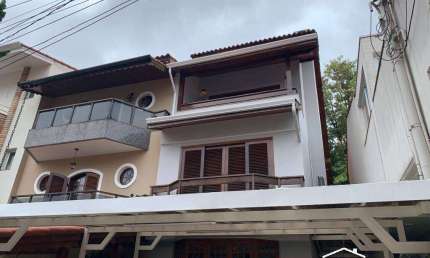 SOBRADO EM CONDOMINIO FECHADO - 270M² - CHACARA NOSSA SRA DO BOM CONSELHO