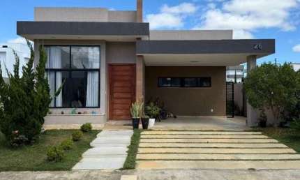 Casa com 4 dormitórios à venda, 210 m² por R$ 900.000,00 - AlphaVille - Vitória da Conquista/BA