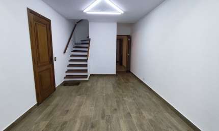 Casa no Brooklin excelente localização rua tranquila