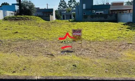 Terreno em condomínio fechado à venda na Avenida Mendanha, 500, Centro, Viamão por R$ 130.000