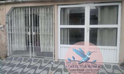 Casa para Venda em Praia Grande, Aviação, 2 dormitórios, 3 banheiros, 2 vagas