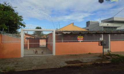 Casa com 2 dormitórios, 142 m² - venda por R$ 275.000,00 ou aluguel por R$ 1.420,00/mês - Jardim Jóquei Club - Campo Grande/MS