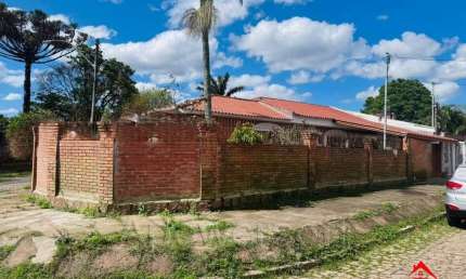 Casa com 3 quartos à venda na Rua Oiampi, 420, Guarujá, Porto Alegre