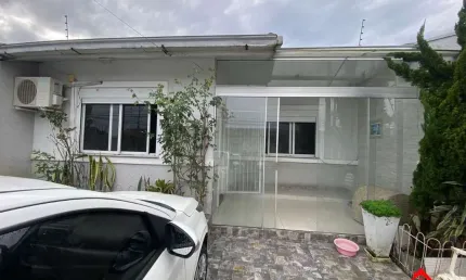 Casa com 2 quartos à venda na Rua José Celestino da Silva, 765, Hípica, Porto Alegre