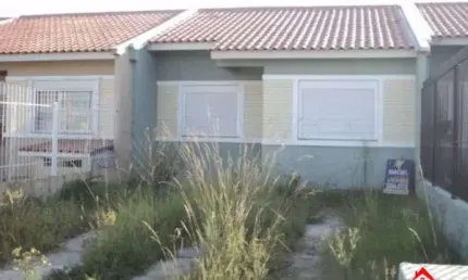 Casa com 2 quartos à venda na Estrada Costa Gama, 05061, Restinga, Porto Alegre