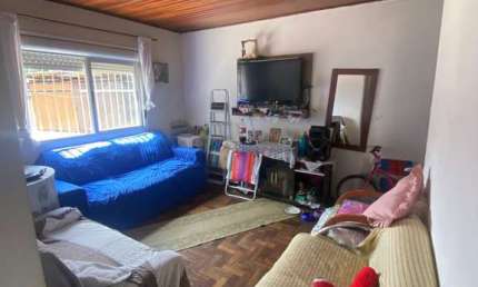 Apartamento térreo de 2 dormitórios localizado no bairro Restinga
