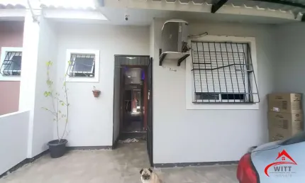 Casa com 2 quartos à venda na Rua Milton Dos Santos Martins, 41, Restinga, Porto Alegre