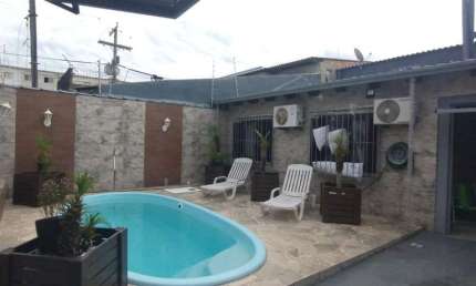 Casa no bairro Restinga com piscina com 4 dormitórios