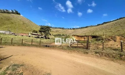 Fazenda com 4 dormitórios à venda, 700000 m² por R$ 1.700.000,00 - Torreões - Juiz de Fora/MG