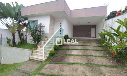 Casa com 3 dormitórios à venda por R$ 899.000,00 - Grama - Juiz de Fora/MG