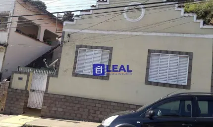 Casa com 4 dormitórios à venda por R$ 350.000,00 - Centro - Matias Barbosa/MG