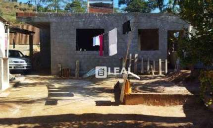 2 casas à venda por R$ 185.000 - Grama - Juiz de Fora/MG