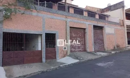 Casa com 3 dormitórios à venda por R$ 430.000,00 - Santa Lúcia - Juiz de Fora/MG
