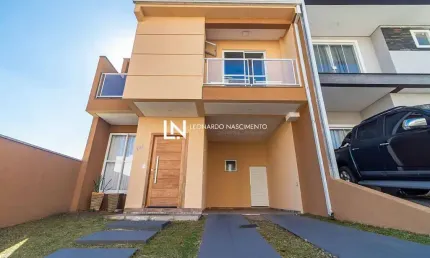 Sobrado triplex 4 quartos em condomínio fechado – quintal e lazer completo