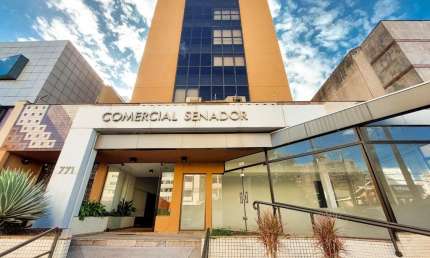 Ponto comercial para alugar na Rua Senador Souza Naves, 771, Centro, Londrina por R$ 9.500