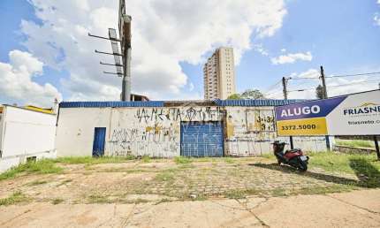 Salão comercial Na Vila Independência em Piracicaba