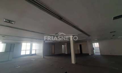 Imóvel comercial para locação, no Centro de Piracicaba.