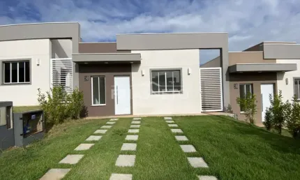 Casa com 2 suítes, banheiro externo e gabinetes no Reserva Taquaral II
