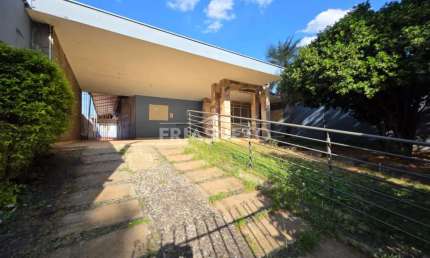 Casa comercial para locação no centro de Piracicaba