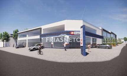 Salão Comercial para alugar em Piracicaba no Bairro Vila Rezende