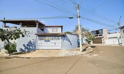 Casa para locação e venda no bairro Chácara Nazareth II