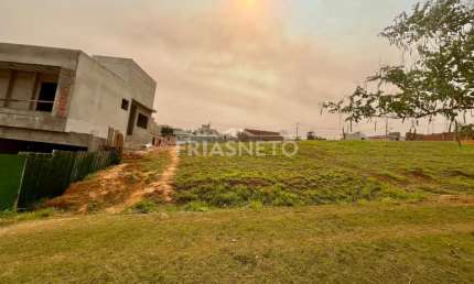 Terreno à venda no condomínio Residencial Villa D`Áquila