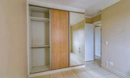Apartamento à venda no condomínio Residencial Las Palmas