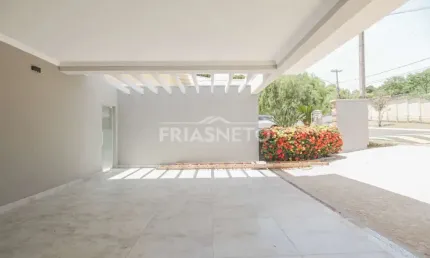 Belissima casa do Condomínio Terras de Piracicaba II com três dormitórios e suite