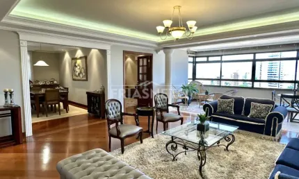 Apartamento espaçoso e impecável em localização privilegiada!