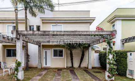 Casa para locação e venda no condomínio Villa Laranjal