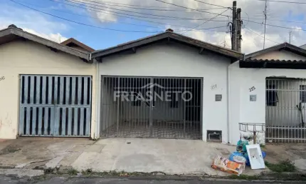 Casa residencial no bairro asturias em piracicaba , dois dormitorios , garagem , e quintal.