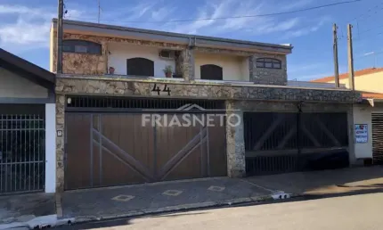 Casa a venda no Bairro Nova Piracicaba, próximo a Praça Nova Piracicaba.