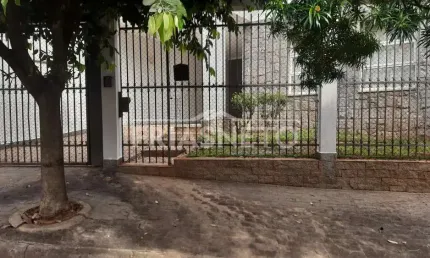 Excelente casa sobrado na cidade de piracicaba no bairro centro, com 191,67 mts de construção e excelente localização.