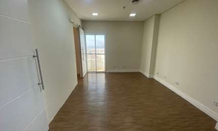 Sala comercial com 2 salas para alugar na Rua Capitão Cassiano Ricardo de Toledo, 191, Chácara Urbana, Jundiaí