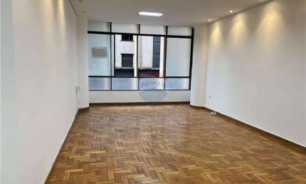 Sala comercial de 38m² 1 banheiro à venda  R$102.000,00 Rua Goitacazes, 14 Centro/BH Edifício Bom Destino