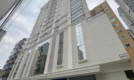 Apartamento com 3 quartos à venda na Rua 282, 223, Meia Praia, Itapema
