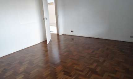 Casa com 3 quartos para alugar na Rua Ministro Luiz Gallotti, 207, Vila Cordeiro, São Paulo