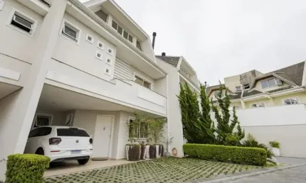 Casa em condomínio fechado com 3 quartos à venda na Rua Mercedes Seiler Rocha, 190, Bacacheri, Curitiba