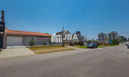Casa com 2 quartos à venda na Rua Paulina Ader, Novo Mundo, Curitiba