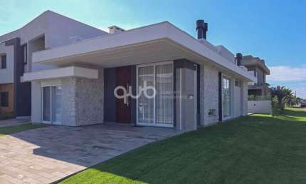 Casa à venda, 4 quartos, 4 suítes, 2 vagas, Condomínio Blue Xangri-Lá - Xangri-Lá/RS