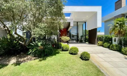 Casa à venda, 4 quartos, 4 suítes, 2 vagas, Condomínio Malibú Beach Residence - Xangri-Lá/RS