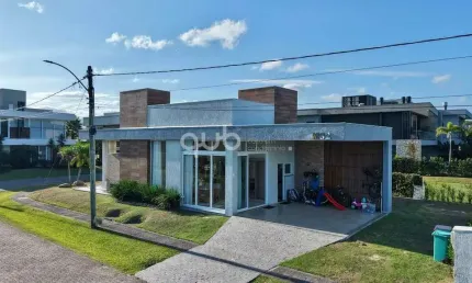 Casa à venda, 3 quartos, 3 suítes, 2 vagas, Condomínio Capão Ilhas Resort - Capão da Canoa/RS