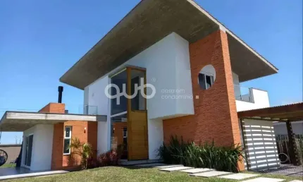 Sobrado à venda, 3 quartos, 3 suítes, 2 vagas, Green Village Golf Club - Xangri-Lá/RS