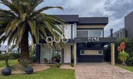 Sobrado à venda, 4 quartos, 4 suítes, 2 vagas, Condomínio Enseada Lagos de Xangri-Lá - Xangri-Lá/RS