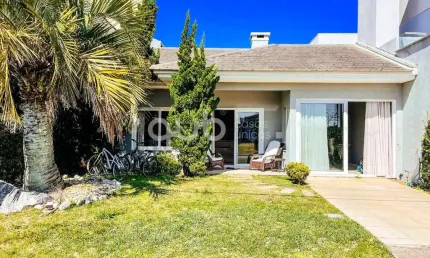 Casa à venda, 3 quartos, 2 suítes, 2 vagas, Condomínio Las Palmas - Xangri-Lá/RS