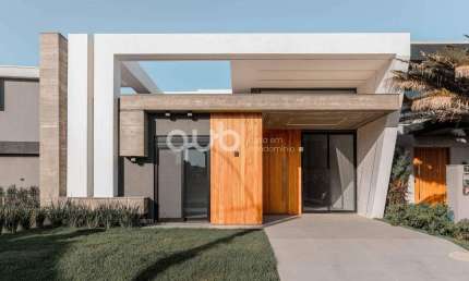 Casa à venda, 4 suítes, 2 vagas de garagem, no Condomínio Sunset