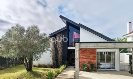Casa à venda, 4 quartos, 4 suítes, 2 vagas, Condomínio Green Village - Xangri-Lá/RS